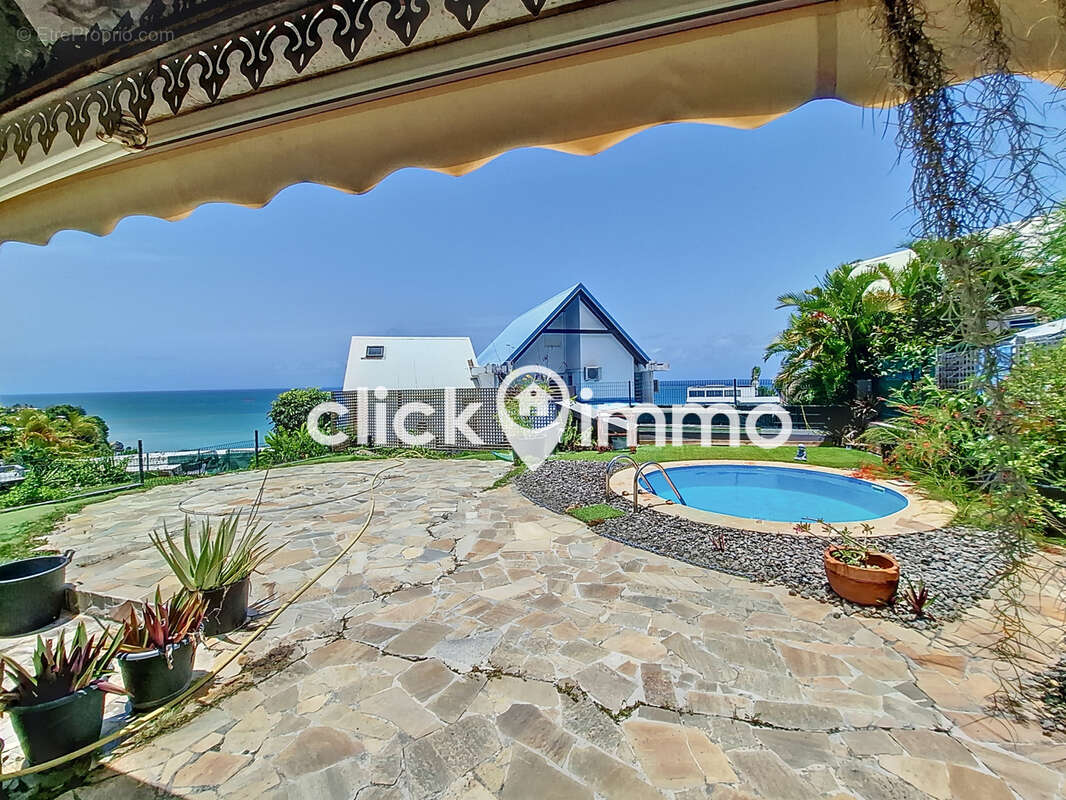 Appartement à LE GOSIER