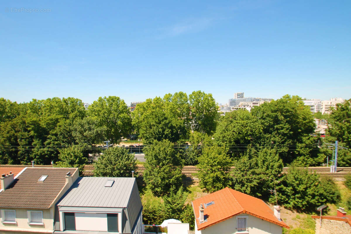 Appartement à ISSY-LES-MOULINEAUX