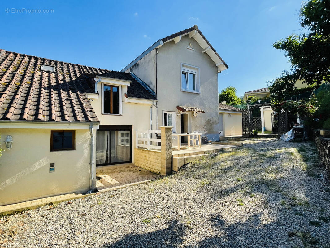 Maison à LA FEUILLADE