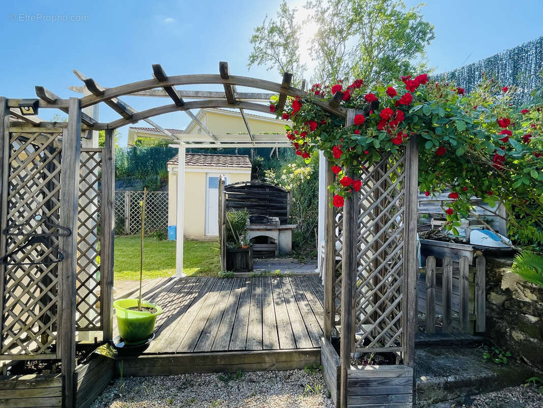 Maison à LA FEUILLADE