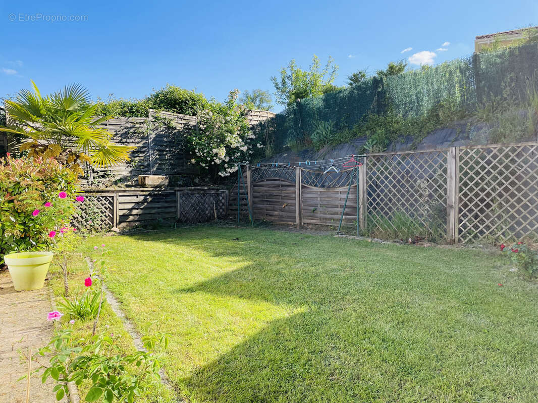 Maison à LA FEUILLADE