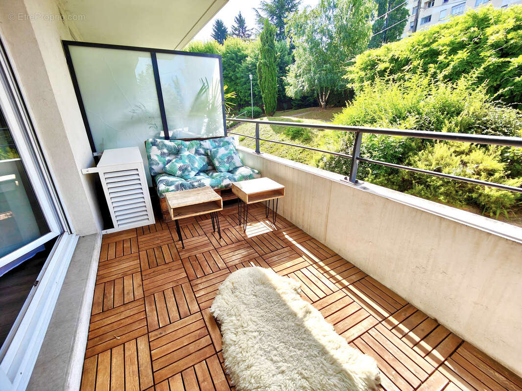 Appartement à TASSIN-LA-DEMI-LUNE