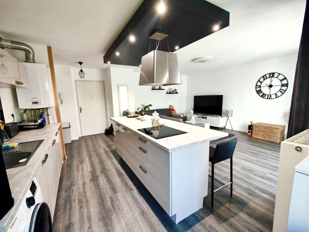 Appartement à TASSIN-LA-DEMI-LUNE