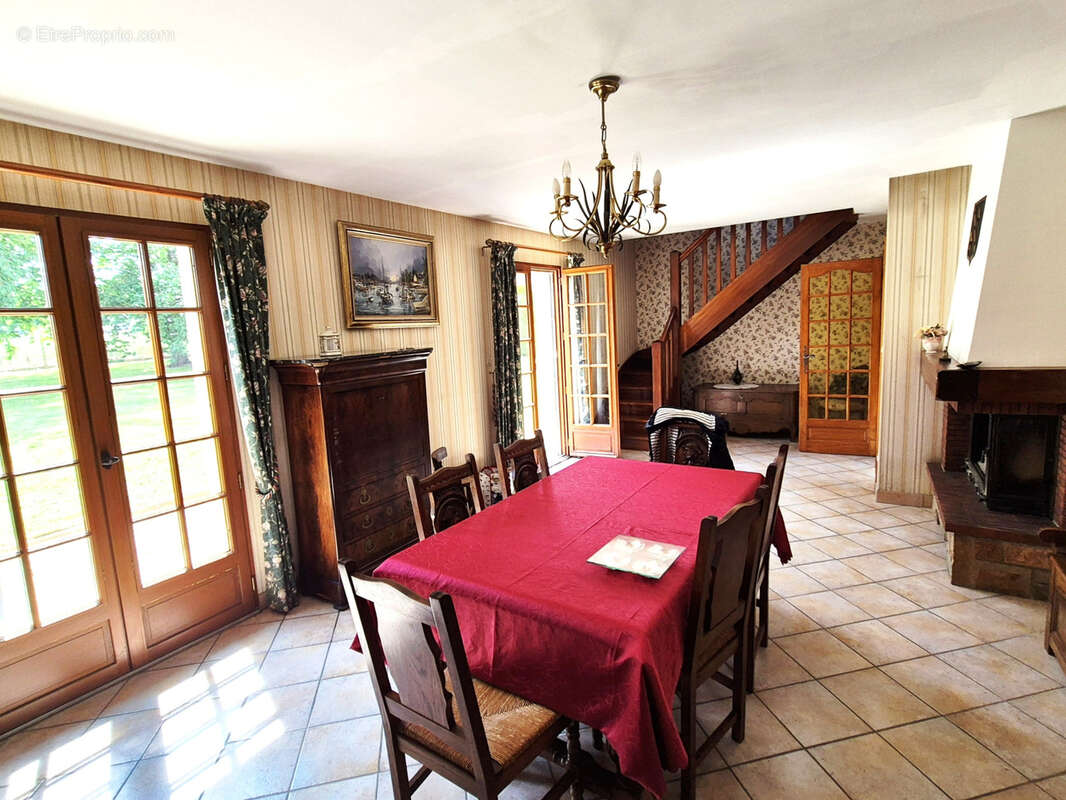 Maison à ARNOUVILLE-LES-MANTES