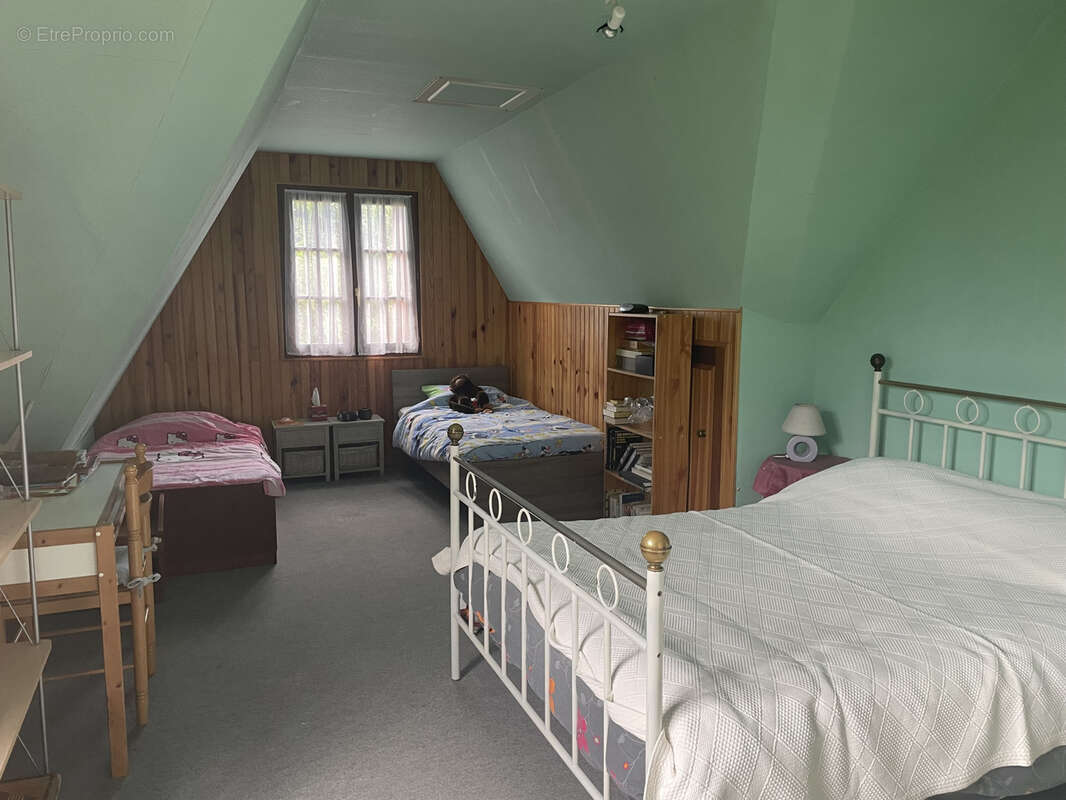 Maison à SAINT-ARNOULT-DES-BOIS