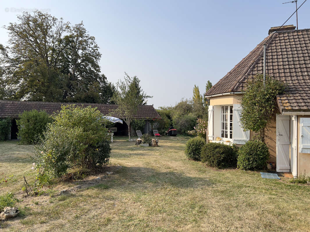 Maison à SAINT-GERMAIN-LE-GAILLARD