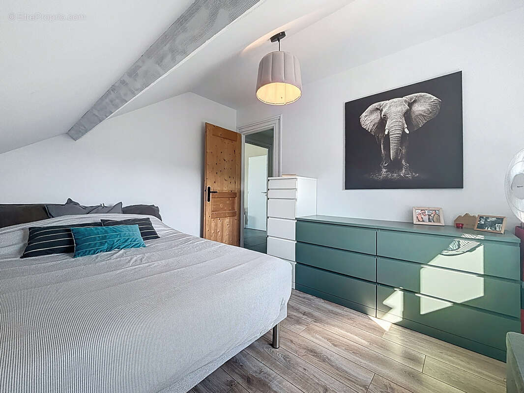 Appartement à AIX-LES-BAINS