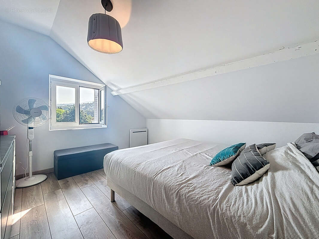 Appartement à AIX-LES-BAINS