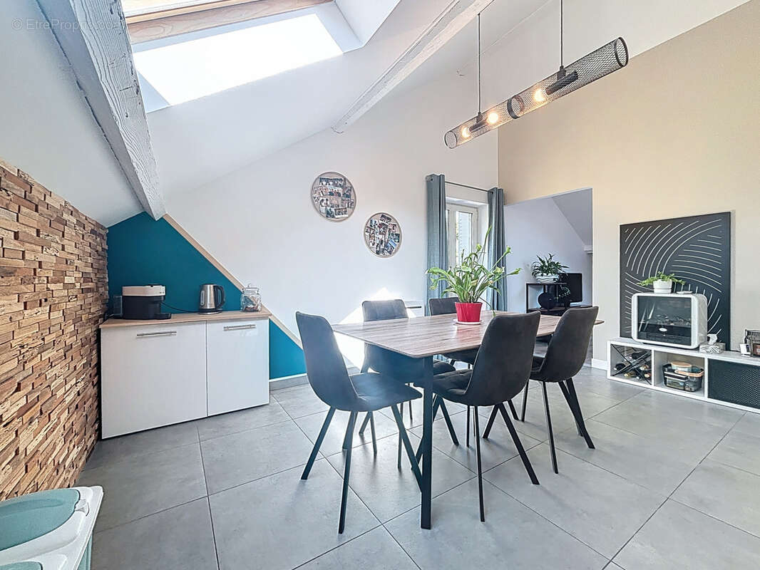 Appartement à AIX-LES-BAINS