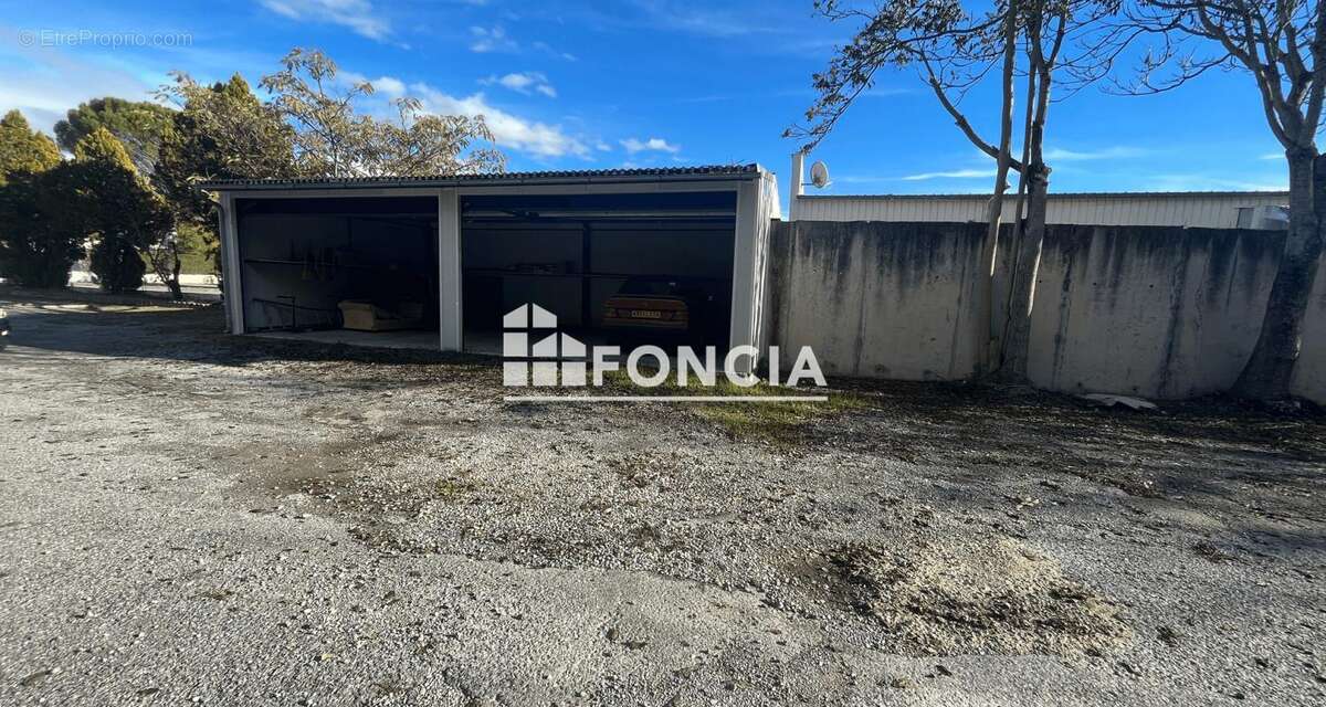 Commerce à DIGNE-LES-BAINS