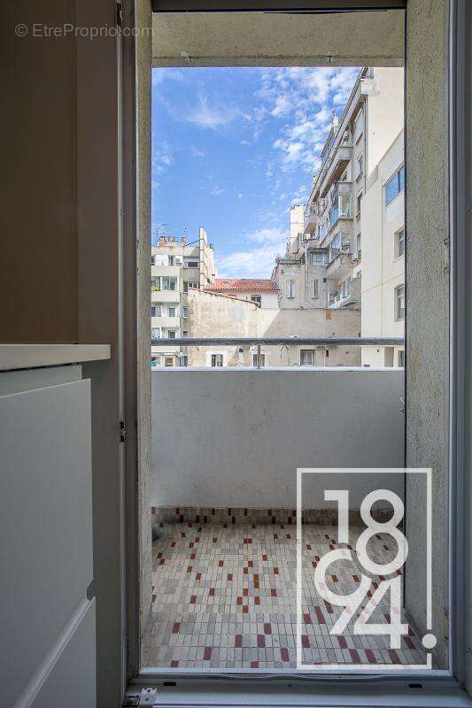 Appartement à MARSEILLE-7E