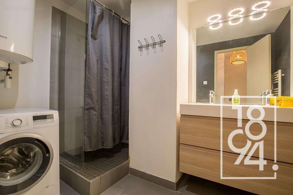 Appartement à MARSEILLE-7E