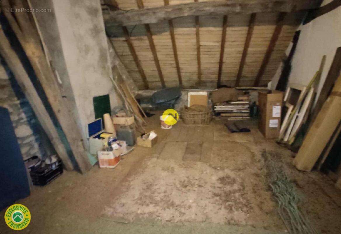 Maison à NOYANT-D&#039;ALLIER