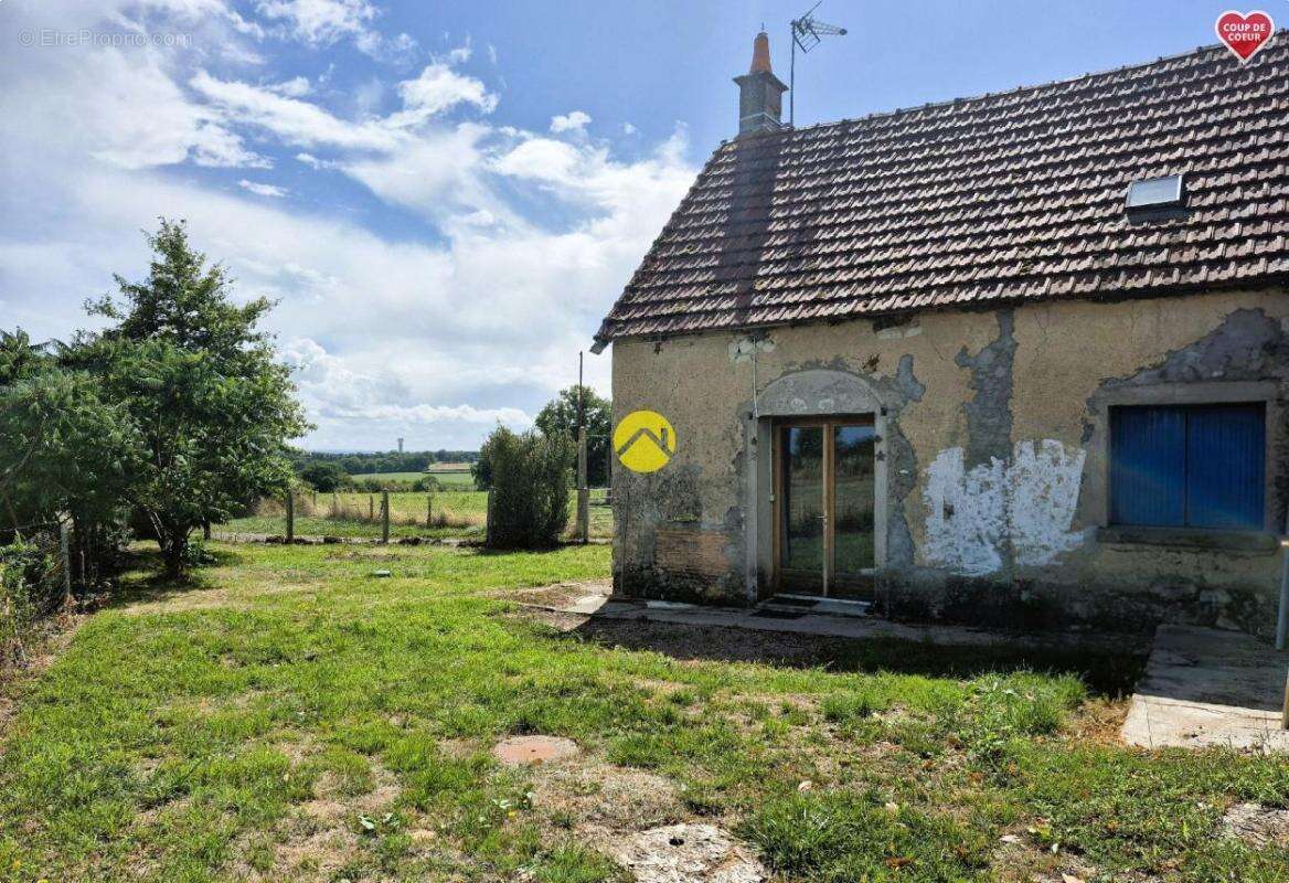 Maison à LA BERTHENOUX