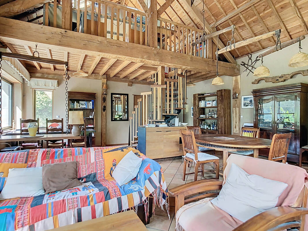 Maison à VARENGUEBEC