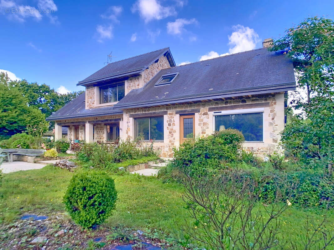 Maison à VARENGUEBEC