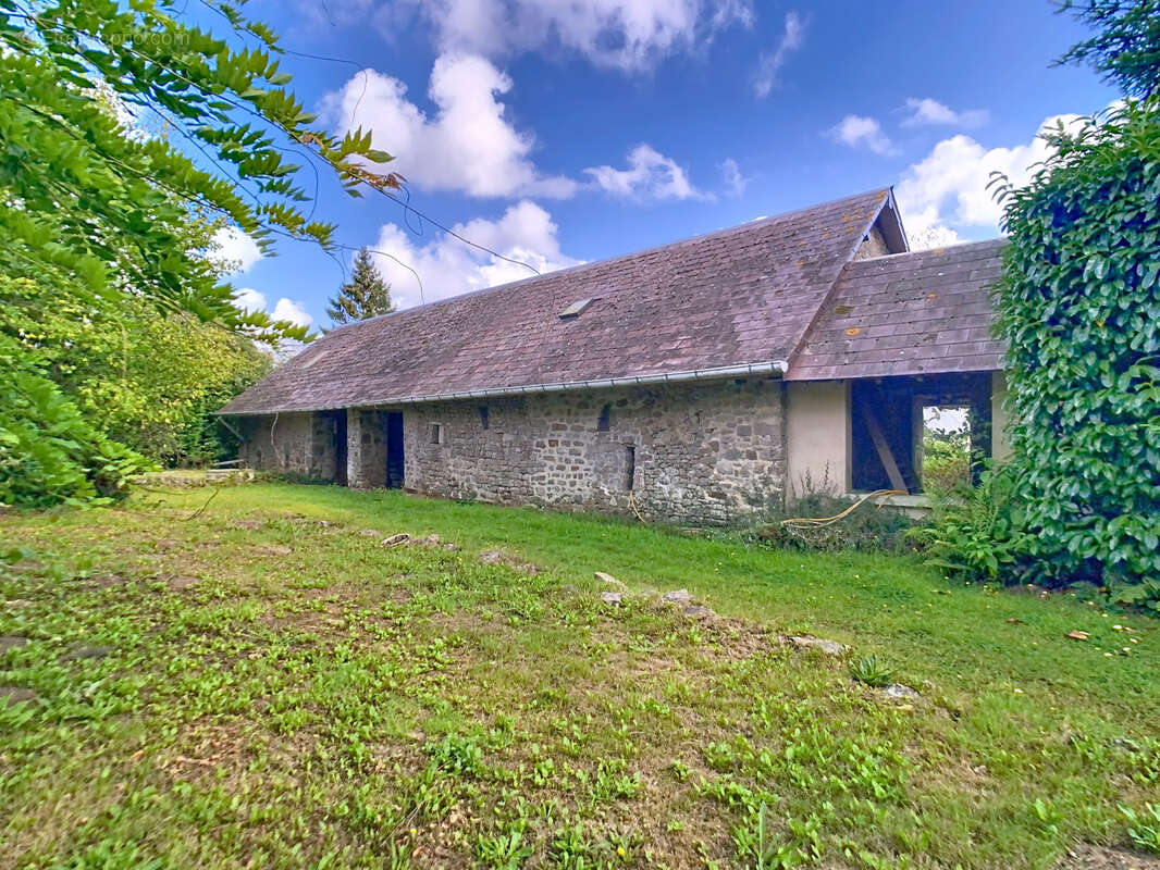 Maison à VARENGUEBEC