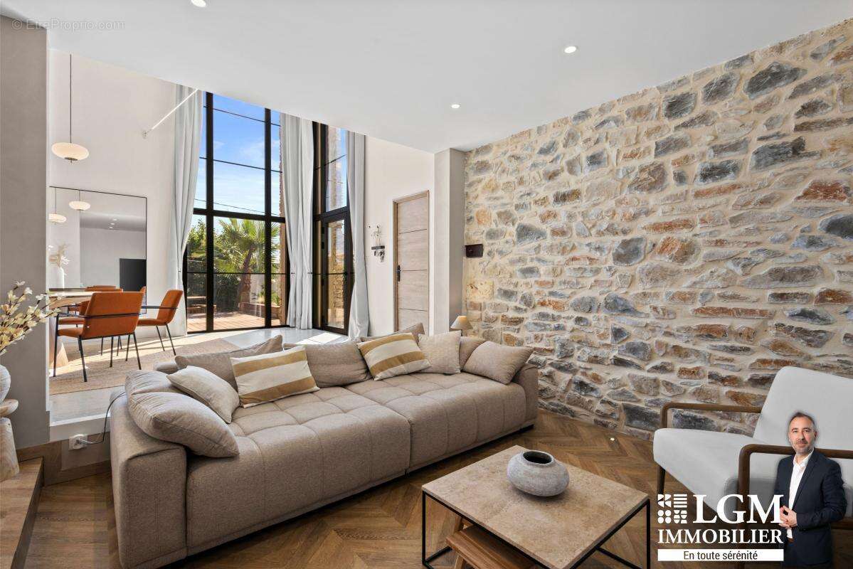 Maison à SAINT-LAURENT-D&#039;AIGOUZE