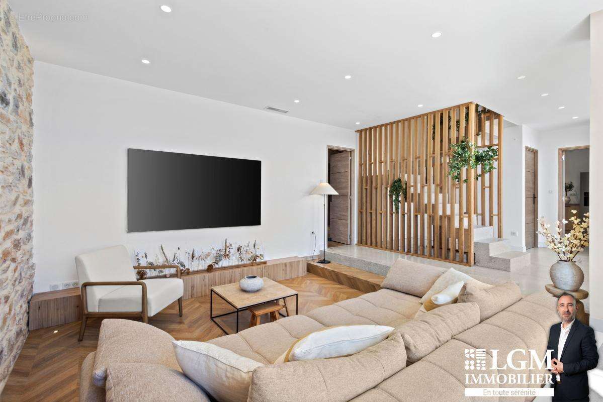 Maison à SAINT-LAURENT-D&#039;AIGOUZE