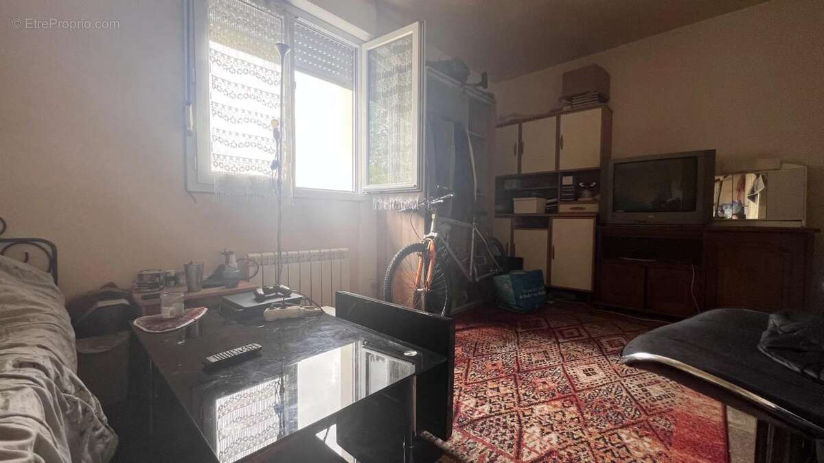 Appartement à CHALETTE-SUR-LOING