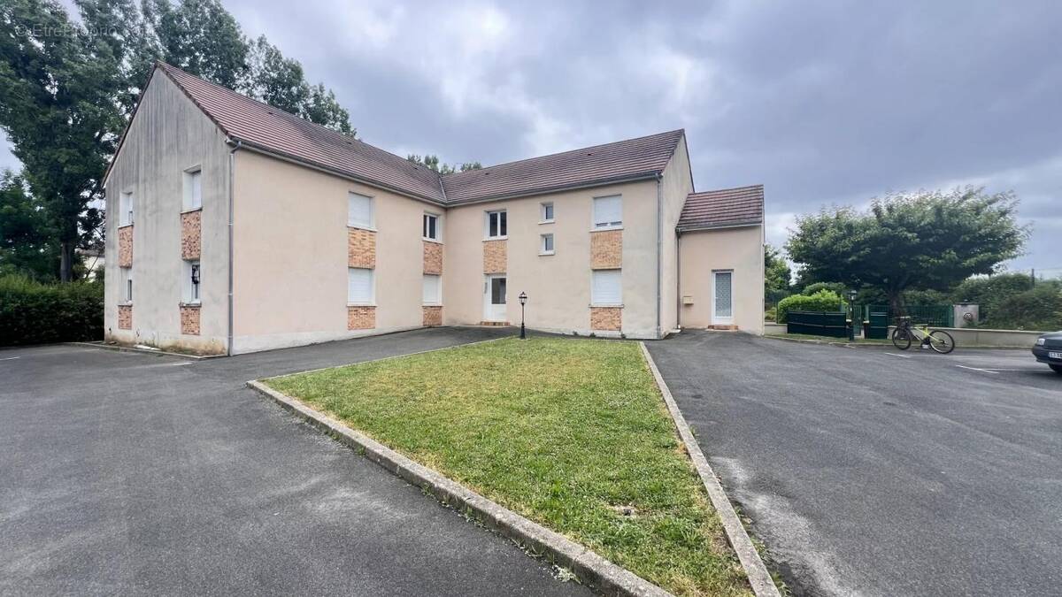 Appartement à CHALETTE-SUR-LOING