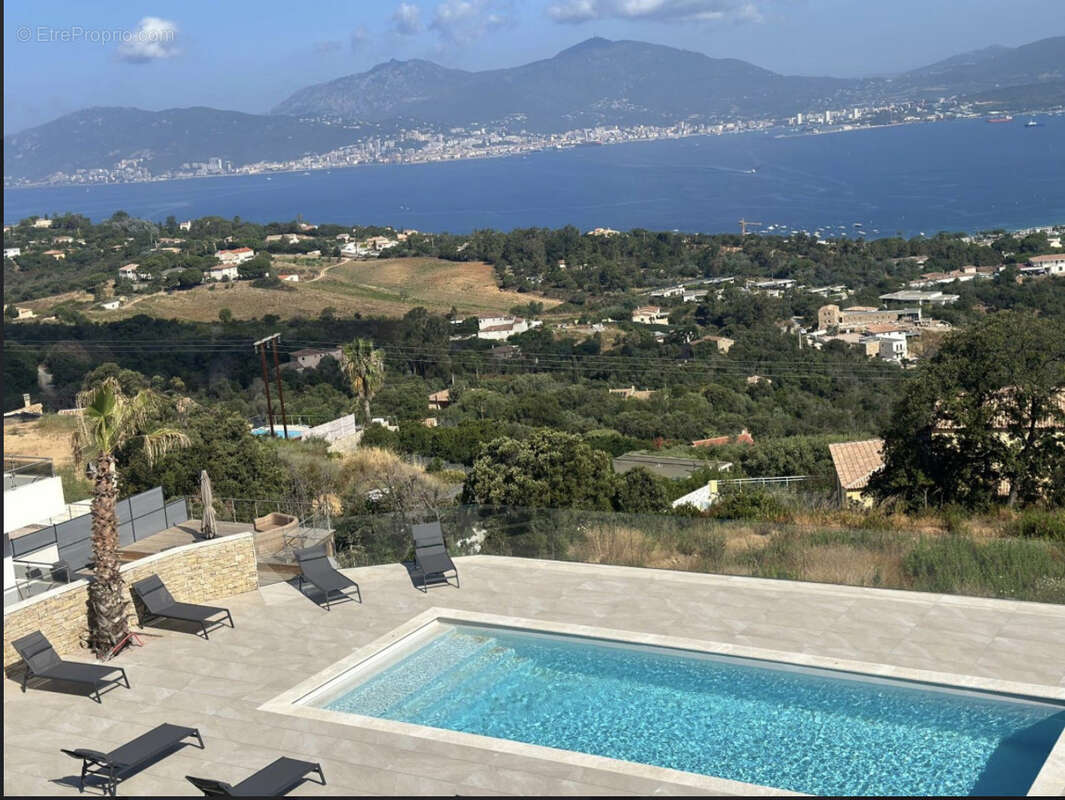 Appartement à GROSSETO-PRUGNA