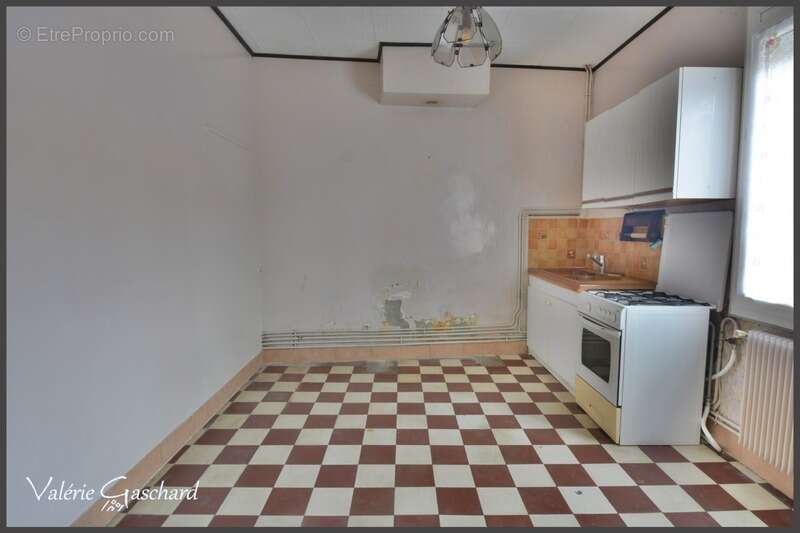 Maison à SAINT-SEURIN-SUR-L&#039;ISLE