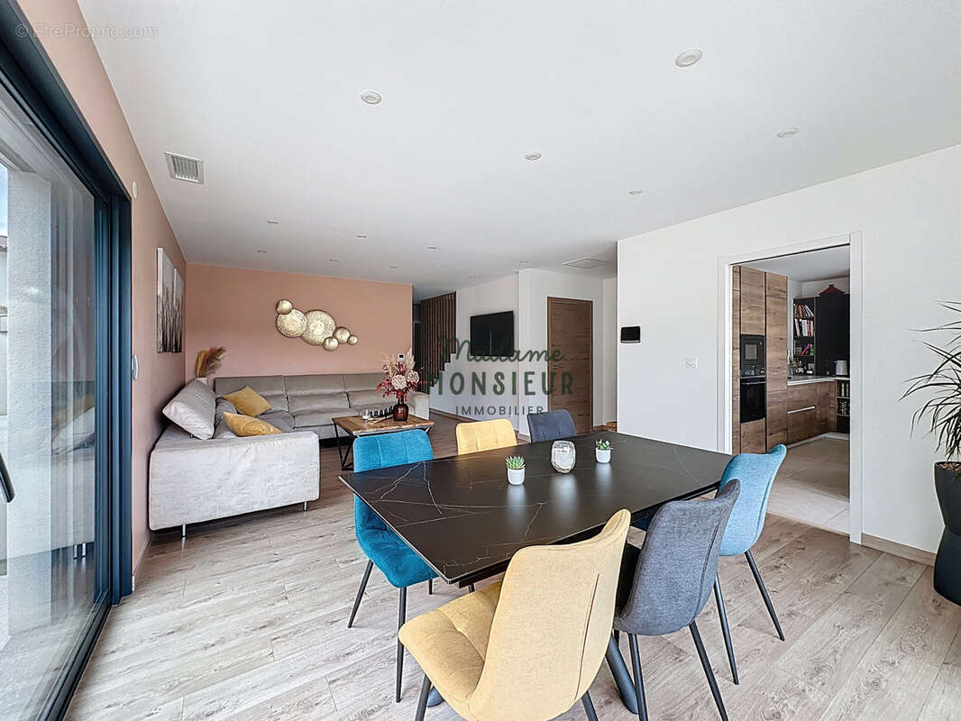 Maison à LA VERPILLIERE