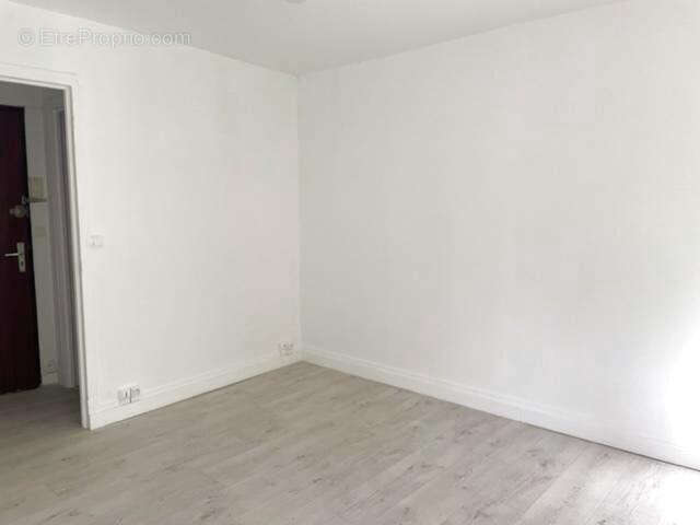 Appartement à SURVILLIERS