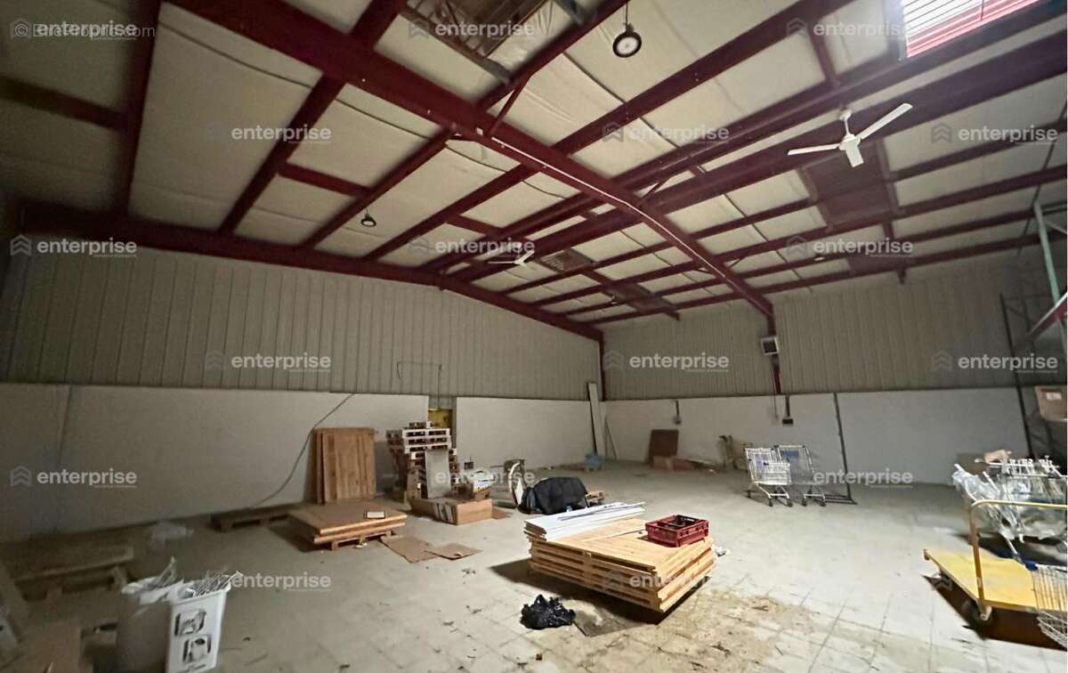 Commerce à CHIRY-OURSCAMP