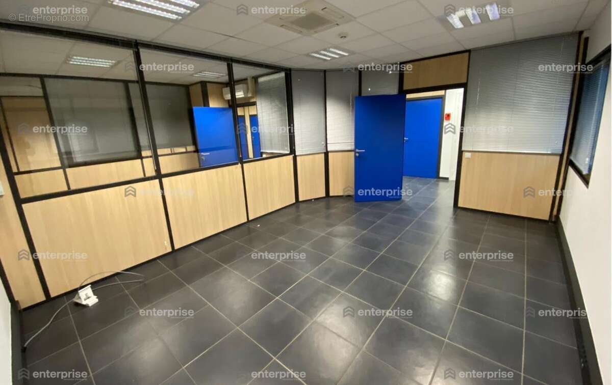 Commerce à VILLENEUVE-D&#039;ASCQ