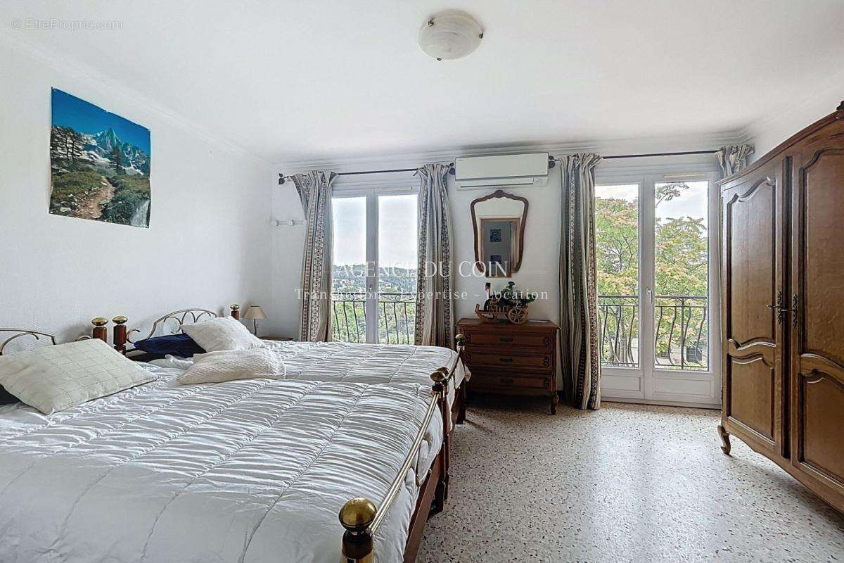 Maison à TRANS-EN-PROVENCE