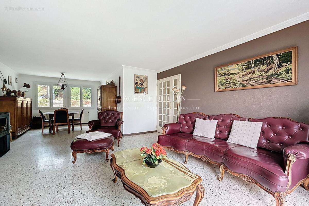 Maison à TRANS-EN-PROVENCE