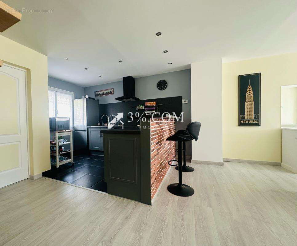 Maison à SAINT-MARTIN-BOULOGNE