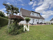 Maison à FONTAINE-ETOUPEFOUR