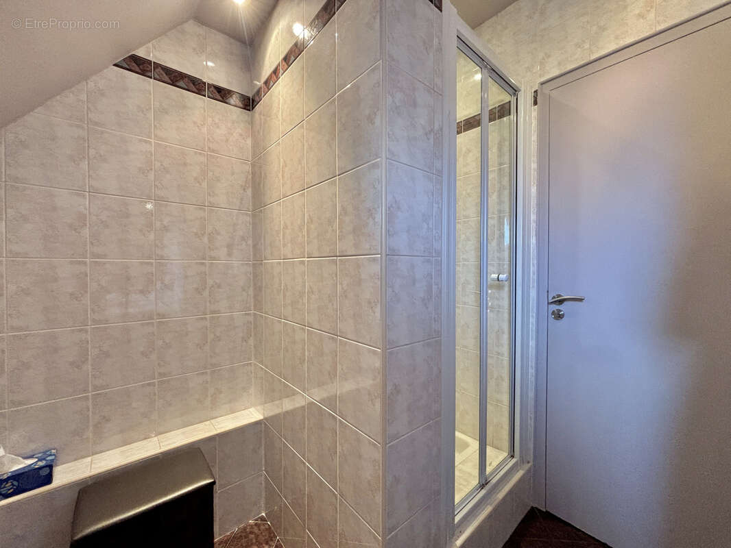 Maison à FONTAINE-ETOUPEFOUR