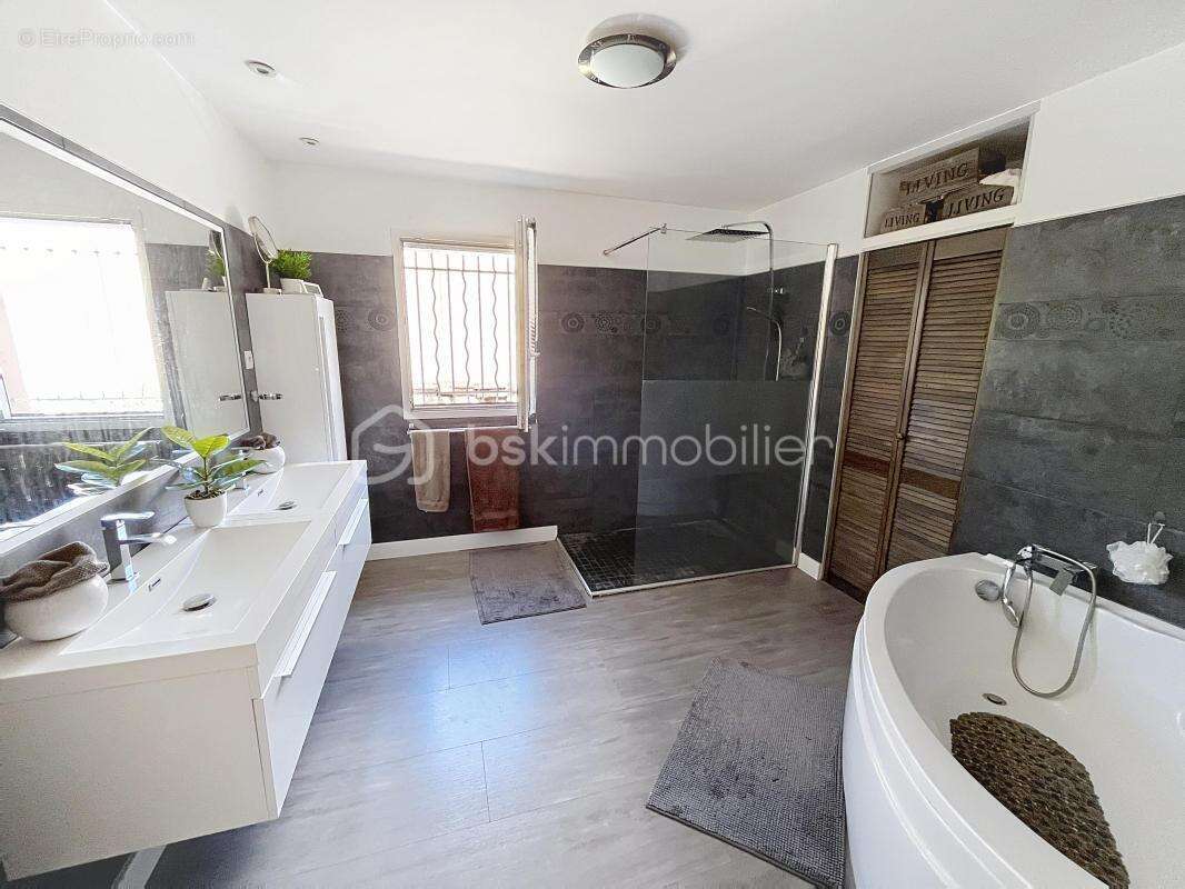 Maison à SAINT-FLORENT-SUR-AUZONNET