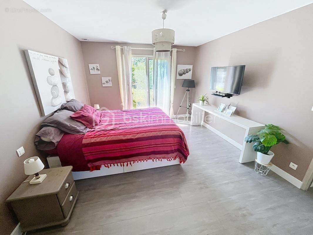 Maison à SAINT-FLORENT-SUR-AUZONNET