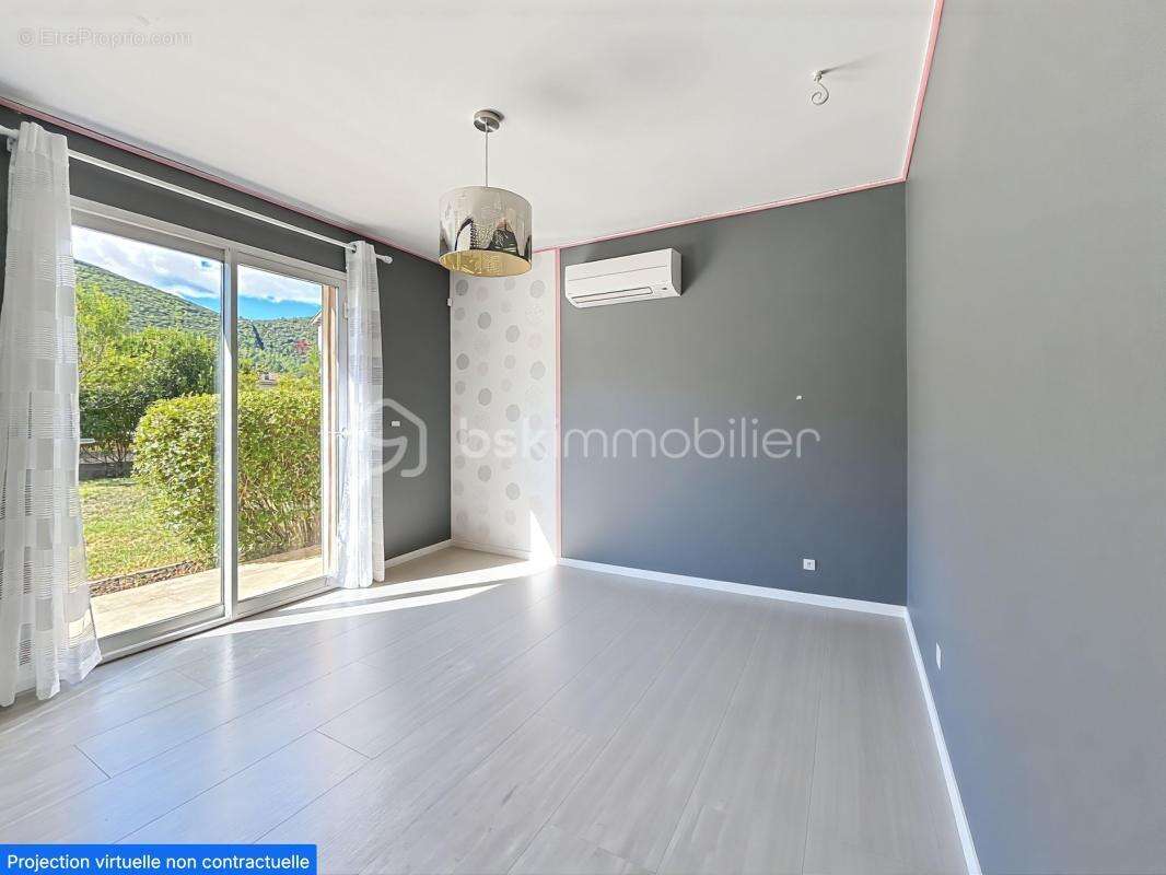 Maison à SAINT-FLORENT-SUR-AUZONNET