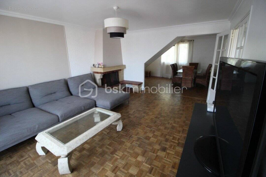 Maison à CHAMPIGNY-SUR-MARNE