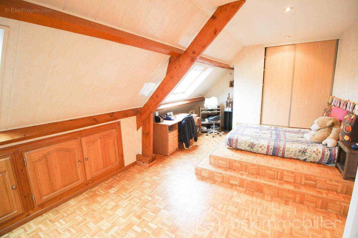 Maison à LA FRETTE-SUR-SEINE