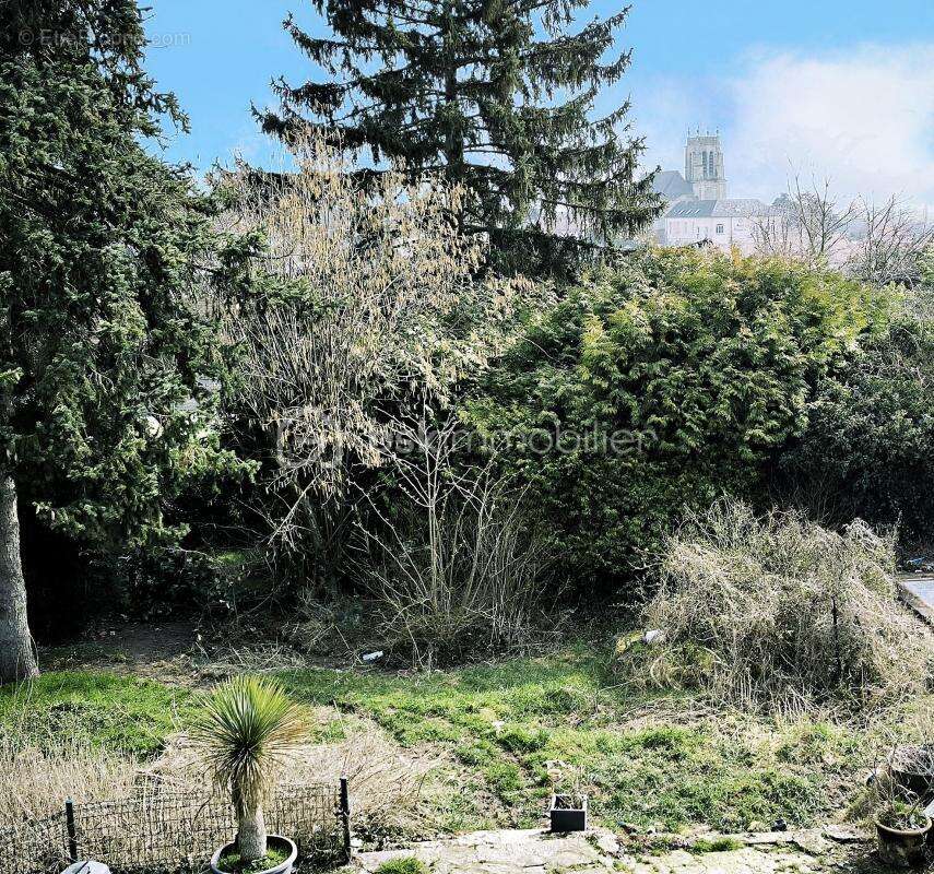 Maison à ATTAINVILLE