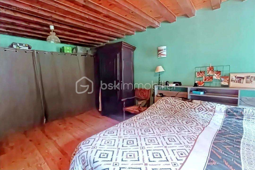 Maison à CETTE-EYGUN