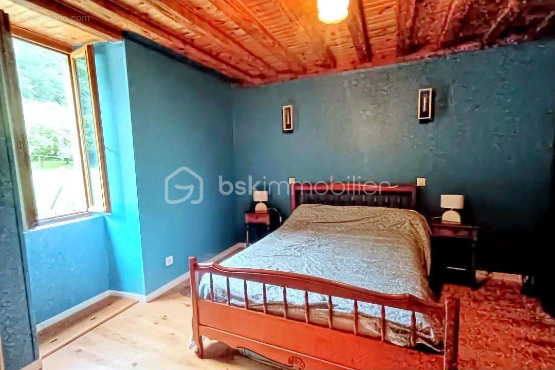 Maison à CETTE-EYGUN