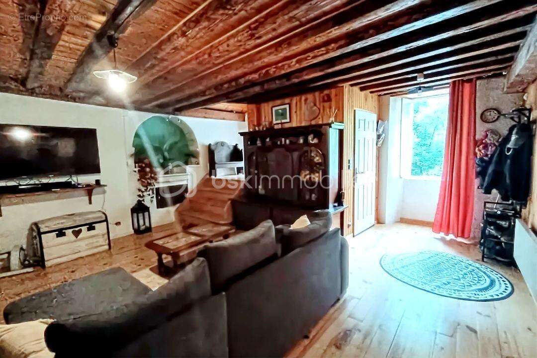 Maison à CETTE-EYGUN