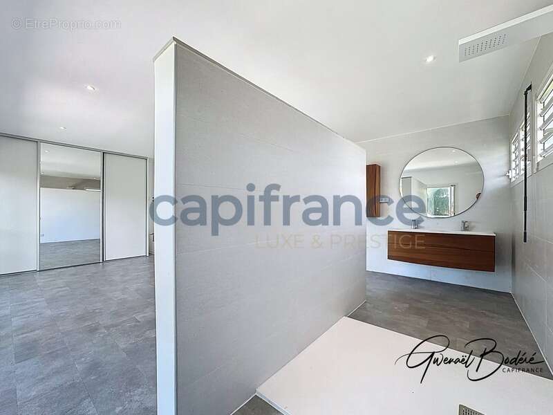 Maison à SAINTE-ANNE