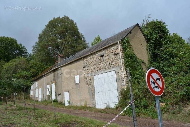 Maison à CRUX-LA-VILLE