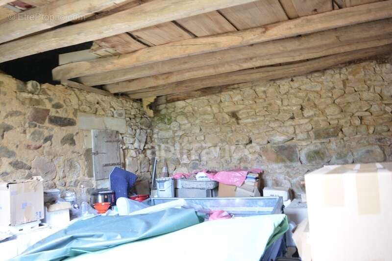 Maison à CRUX-LA-VILLE