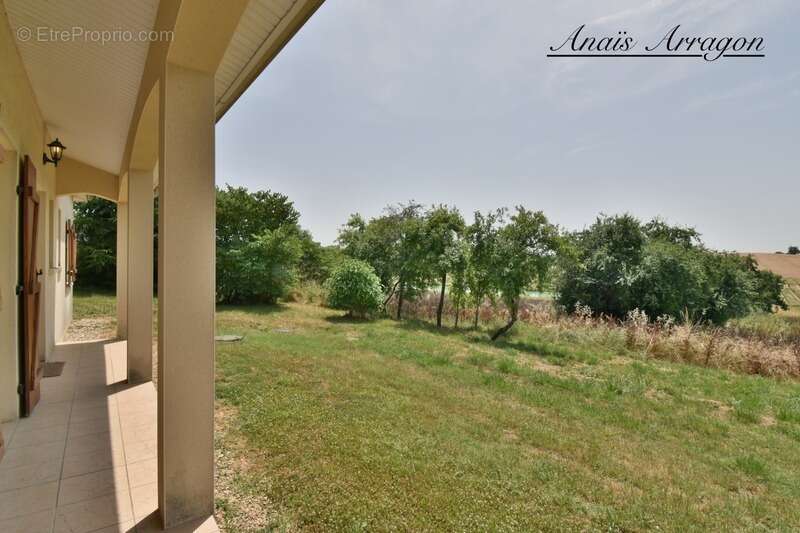 Maison à MONTIGNAC-DE-LAUZUN