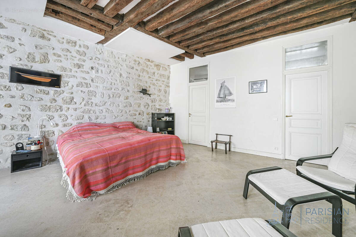 Appartement à PARIS-5E